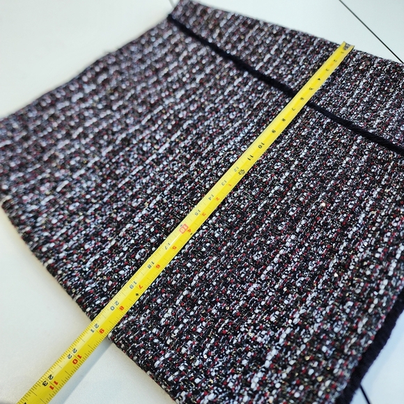 LOFT Women's Tweed Skirt Black Red White Faux Wrap Fringe Lined Straight Mini 10 - Picture 4 of 9